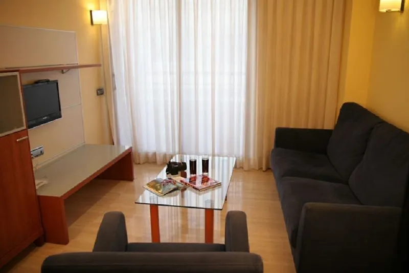 ** Апарт-отель Apartaments Arago565 Барселона Испания